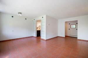 8961 Horne