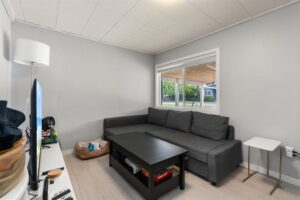 Upper - 10671 Rosecroft Crescent