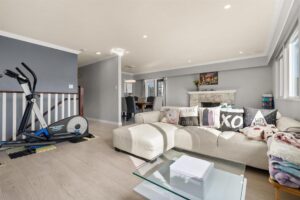 Upper - 10671 Rosecroft Crescent