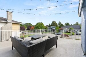 Upper - 10671 Rosecroft Crescent